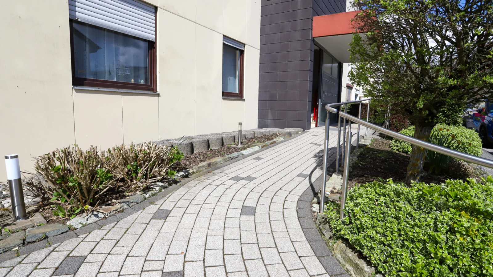 Ruhig gelegene 2-Zimmer Wohnung in Wiesbaden-Medenbach! — Bild 1 von 13