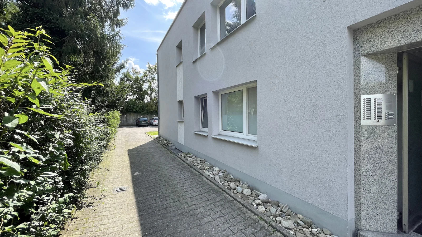 1,5-Zimmer Dachgeschosswohnung mit Garage in Mainz! — Bild 1 von 14