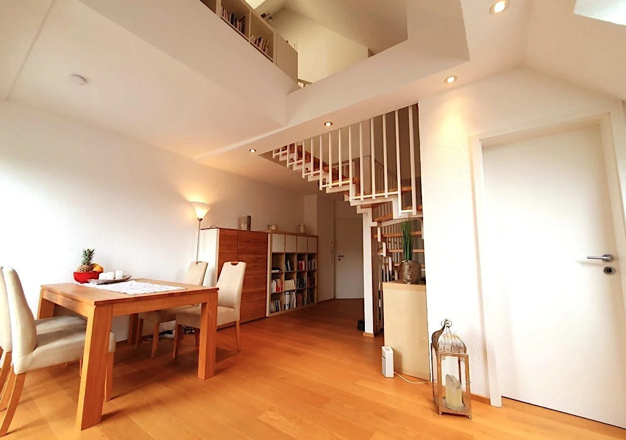 Helle 3-Zimmer Maisonette Wohnung im traumhaften Wiesbaden! — Bild 1 von 8
