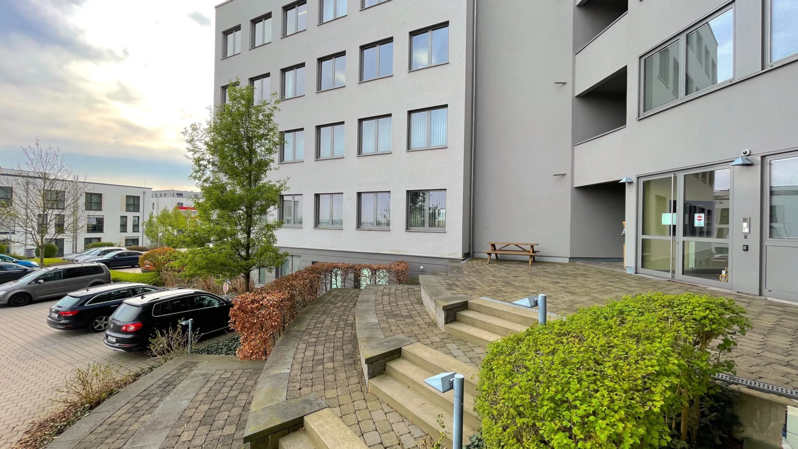 Großzügige Bürofläche im beliebten Telco Gebäude in Idstein! — Bild 1 von 14