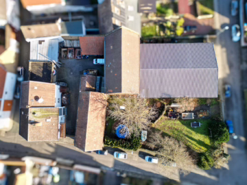 Entwicklungsgrundstück für Handwerker oder Bauherren!, 65239 Hochheim am Main, Einfamilienhaus