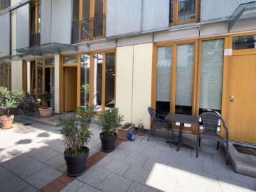 Moderne Split Level-​Wohnung mit Terrasse, 65183 Wiesbaden, Maisonette